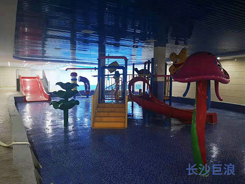 長(zhǎng)沙岳麓區(qū)麓航室內(nèi)恒溫游泳館2